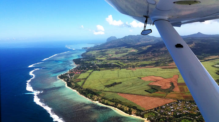 Scenic Flights-Le Morne-Scenic seaplane flight over Mauritius-5